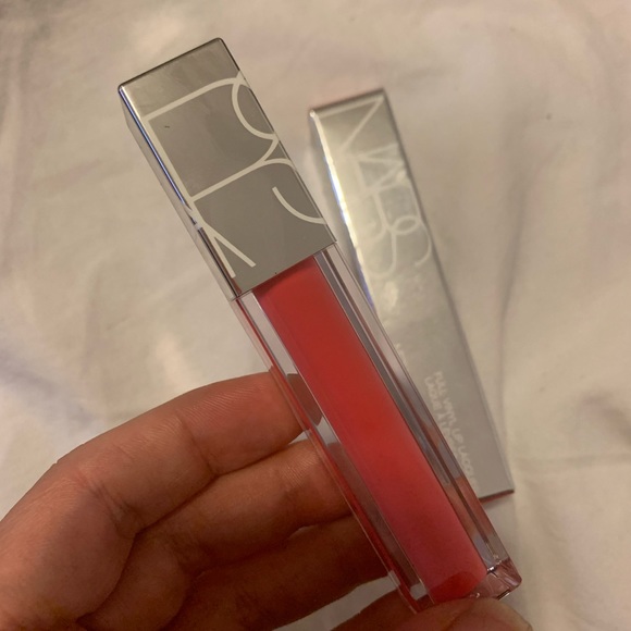 NARS “Valencia” Full Vinyl Lip Lacquer - Picture 7 of 8